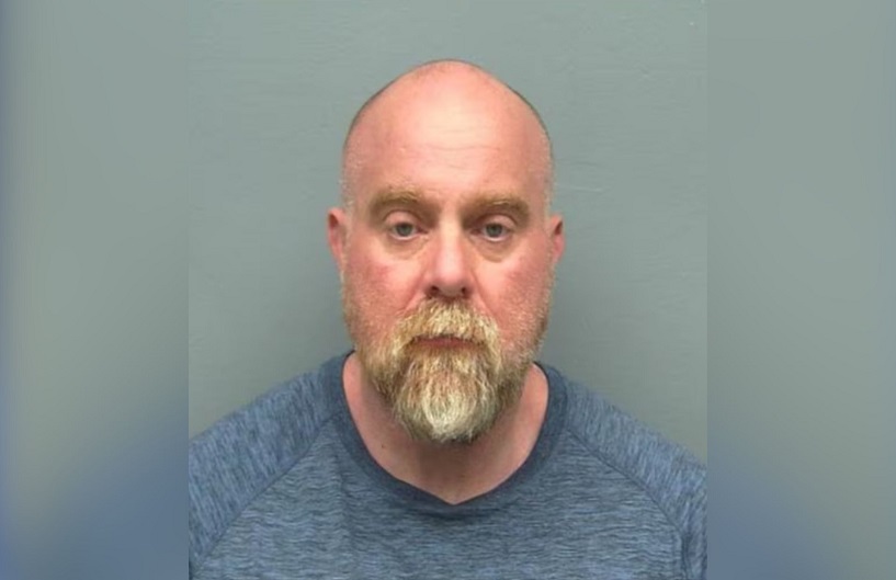 43yearold man traveled over 500 miles to meet a 15yearold girl he