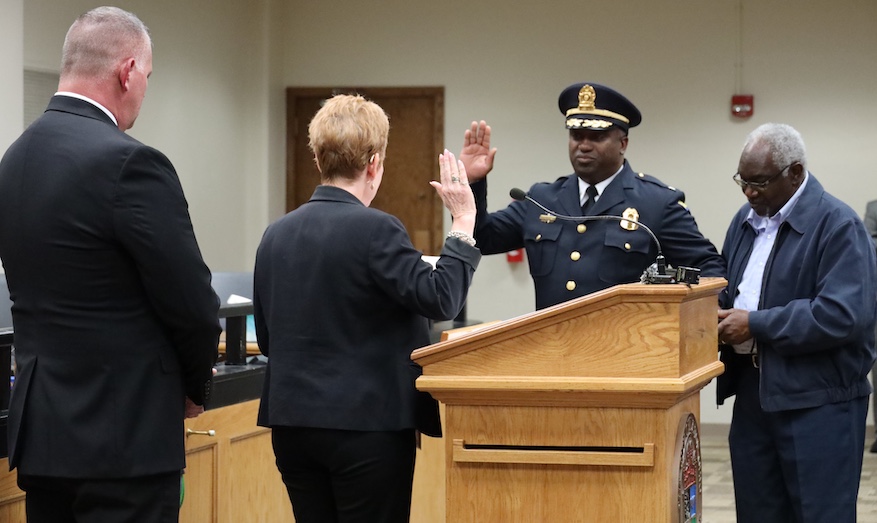 Dayton welcomes new police chief as Eric Henderson takes oath ...